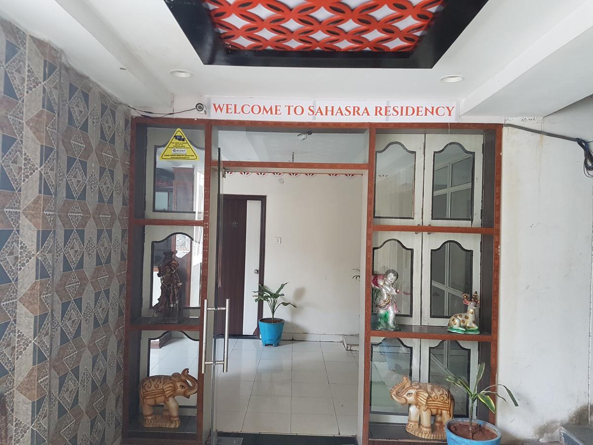 Sahasra Residency Hotel Haidarábád Kültér fotó